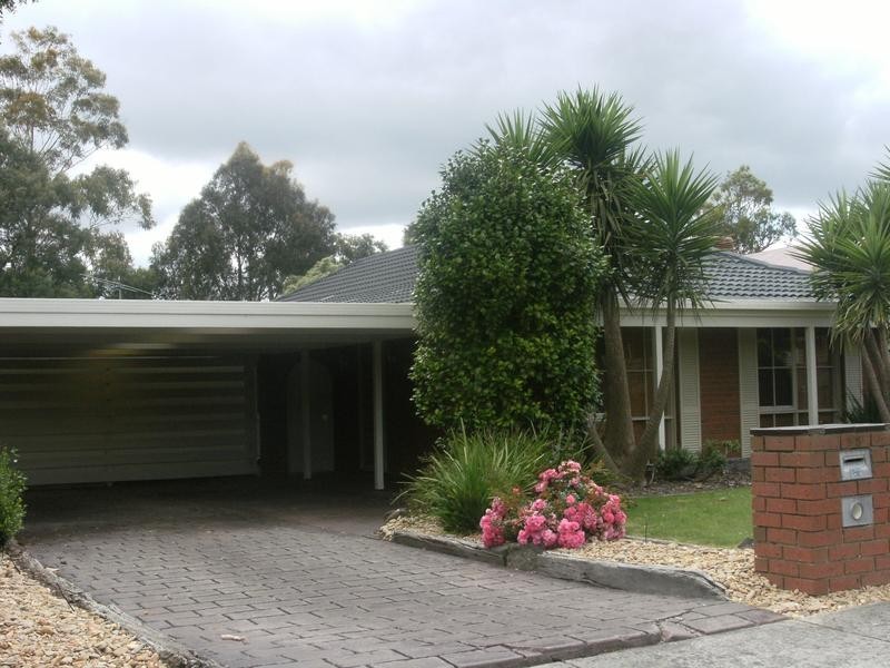 95 Sullivan Avenue, Lysterfield VIC 3156