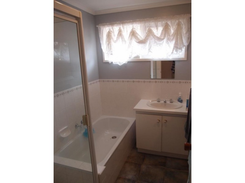 95 Sullivan Avenue, Lysterfield VIC 3156