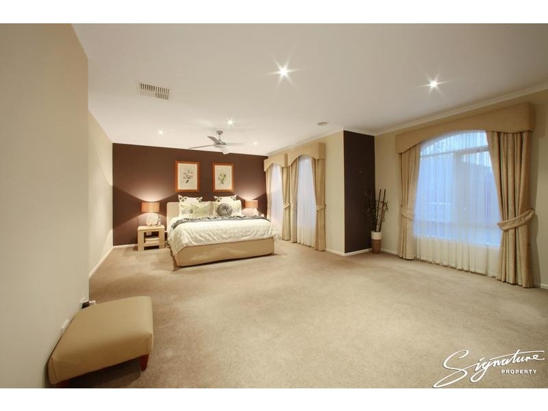 4 Platypus Court, Rowville VIC 3178