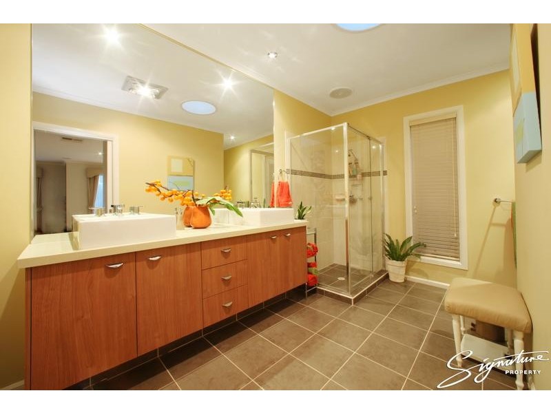 4 Platypus Court, Rowville VIC 3178