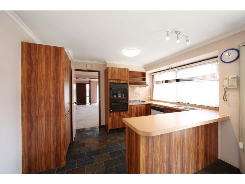 28 Fernlea Avenue, Rowville VIC 3178