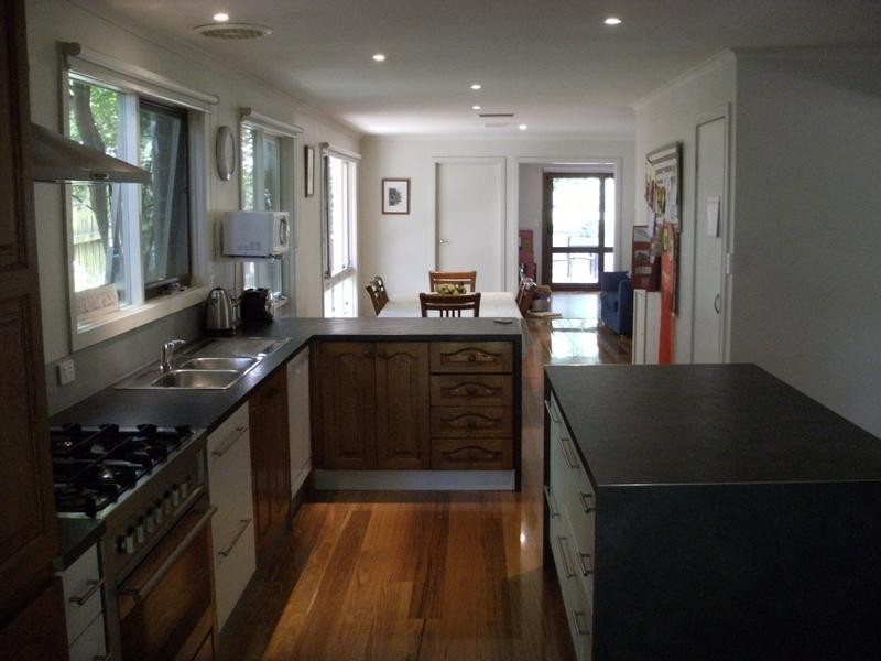 15 Bryden Drive, Ferntree Gully VIC 3156