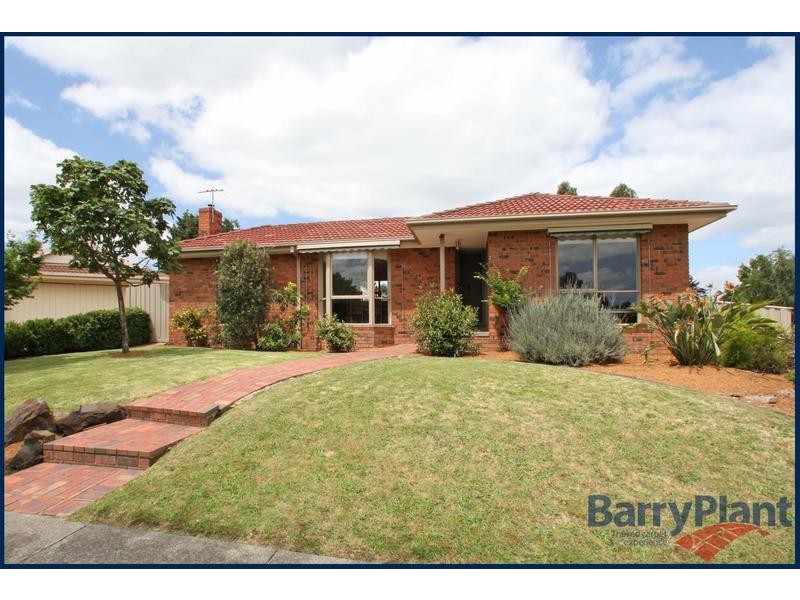 2 Bellfield Drive, Lysterfield VIC 3156