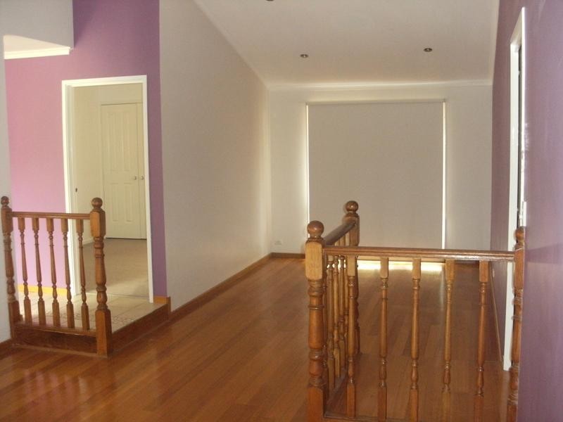 13 Lakeside Boulevard, Rowville VIC 3178