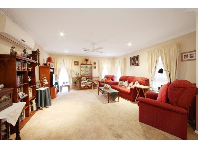 1 Russell Crescent, Boronia VIC 3155