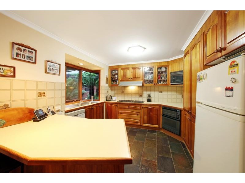 6 Major Crescent, Lysterfield VIC 3156