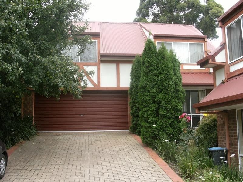 4/24 Napoleon Road, Ferntree Gully VIC 3156