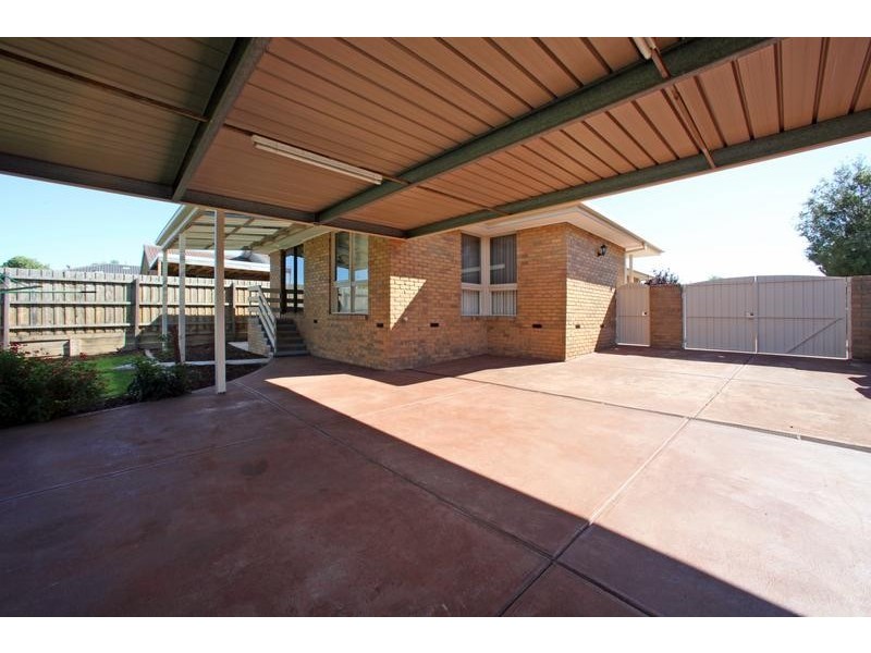 23 Bellfield Drive, Lysterfield VIC 3156