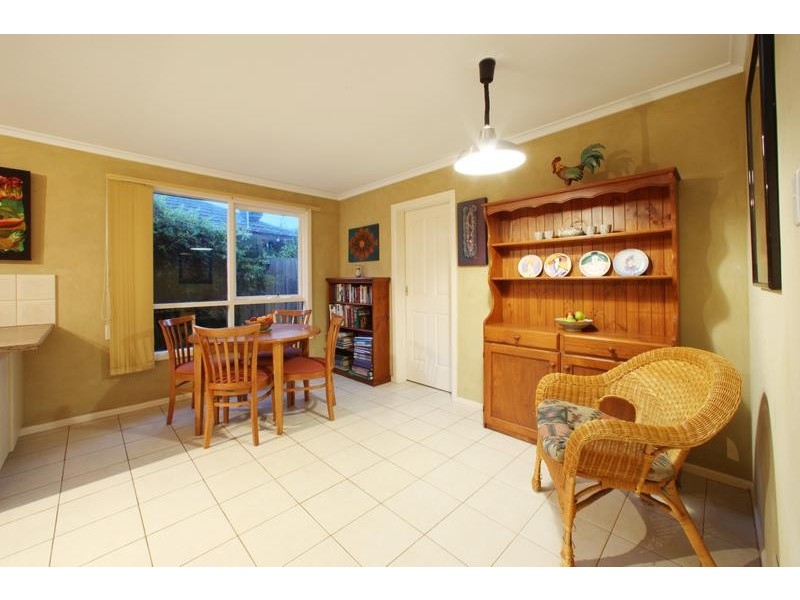 18 Horner Close, Knoxfield VIC 3180