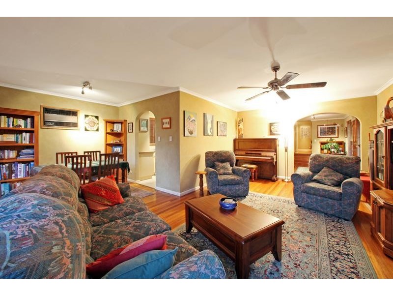 18 Horner Close, Knoxfield VIC 3180