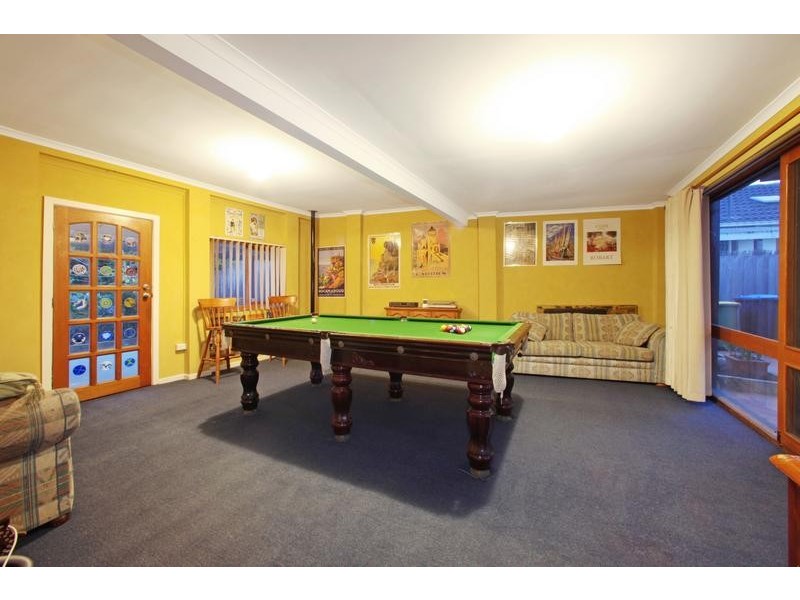 18 Horner Close, Knoxfield VIC 3180