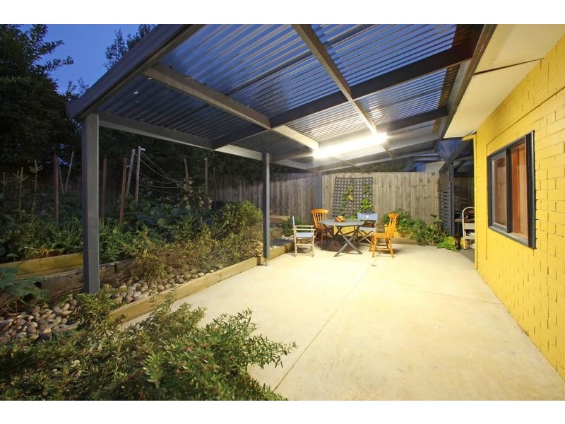 18 Horner Close, Knoxfield VIC 3180