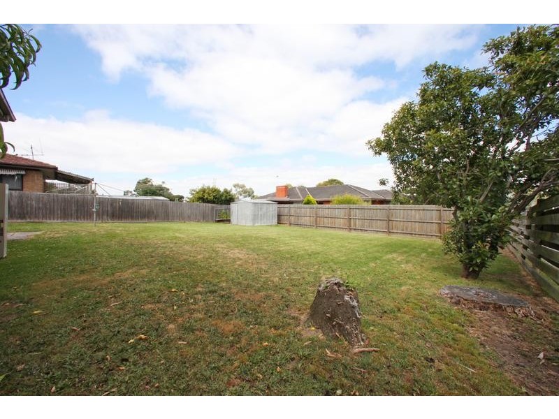 34 Stamford Crescent, Rowville VIC 3178