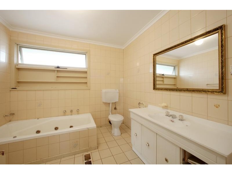 25 Sheppard Drive, Scoresby VIC 3179