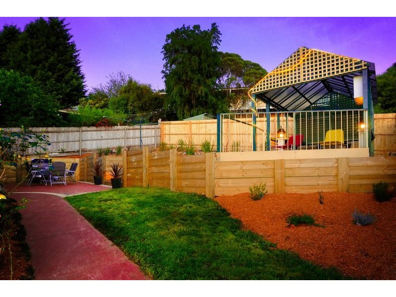 68 Allora Avenue, Ferntree Gully VIC 3156