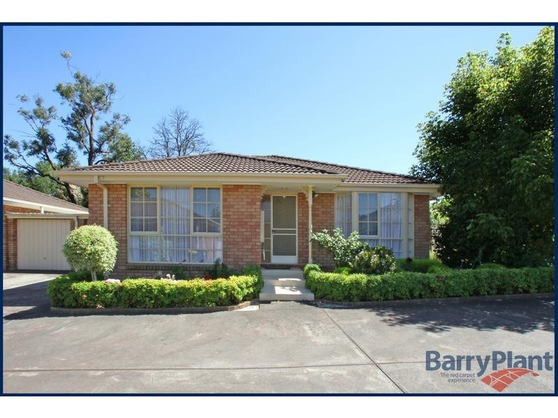 2/2 Rangeview Road, Boronia VIC 3155