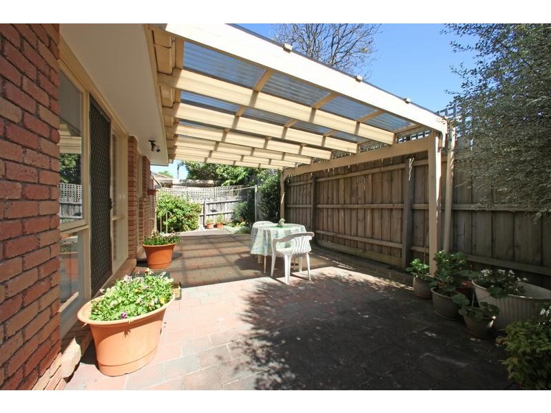 2/2 Rangeview Road, Boronia VIC 3155