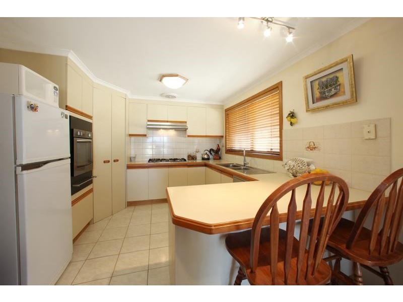 23 Showjump Crescent, Endeavour Hills VIC 3802