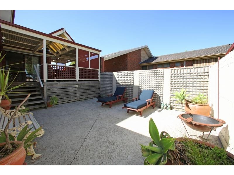 23 Showjump Crescent, Endeavour Hills VIC 3802