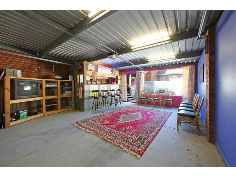 23 Showjump Crescent, Endeavour Hills VIC 3802