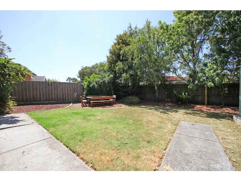 13 Crusoe Drive, Lysterfield VIC 3156