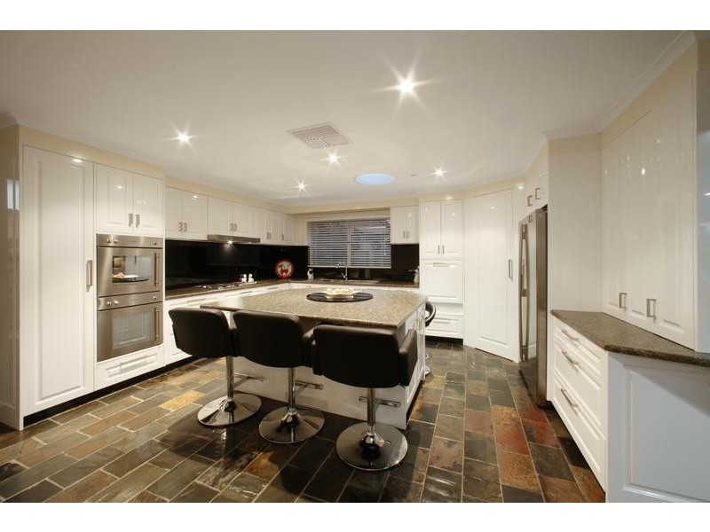 3 Auriol Court, Ferntree Gully VIC 3156