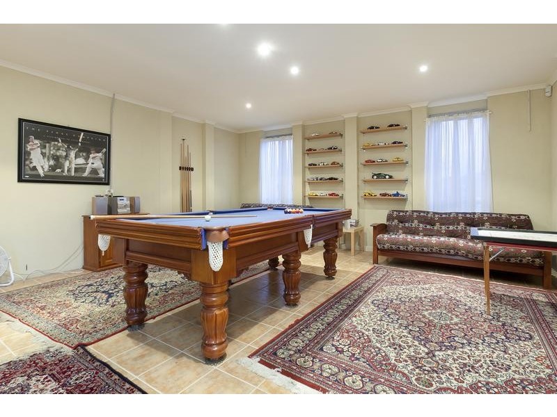 22 Claremont Way, Lysterfield VIC 3156