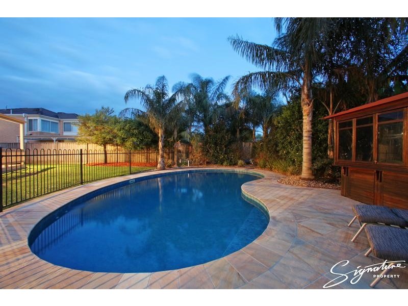 19 Windsor Drive, Lysterfield VIC 3156