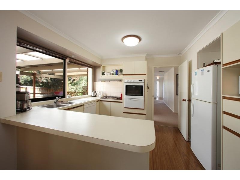 2 Anthony Drive, Lysterfield VIC 3156