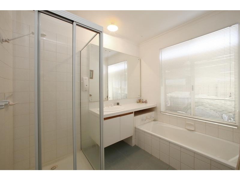 2 Anthony Drive, Lysterfield VIC 3156