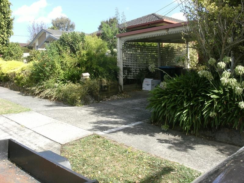 18 Conn Street, Ferntree Gully VIC 3156