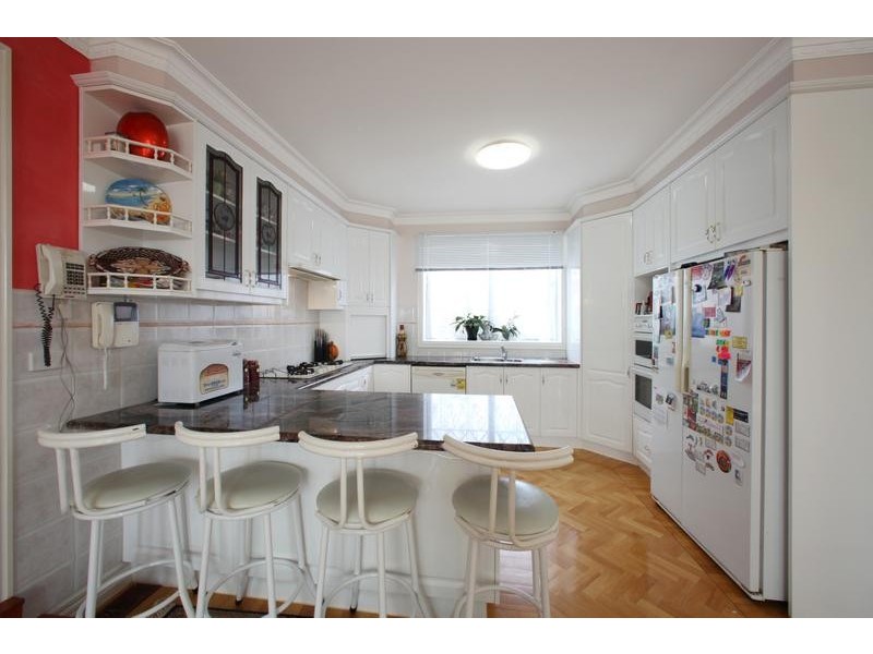 5 Renee Avenue, Endeavour Hills VIC 3802