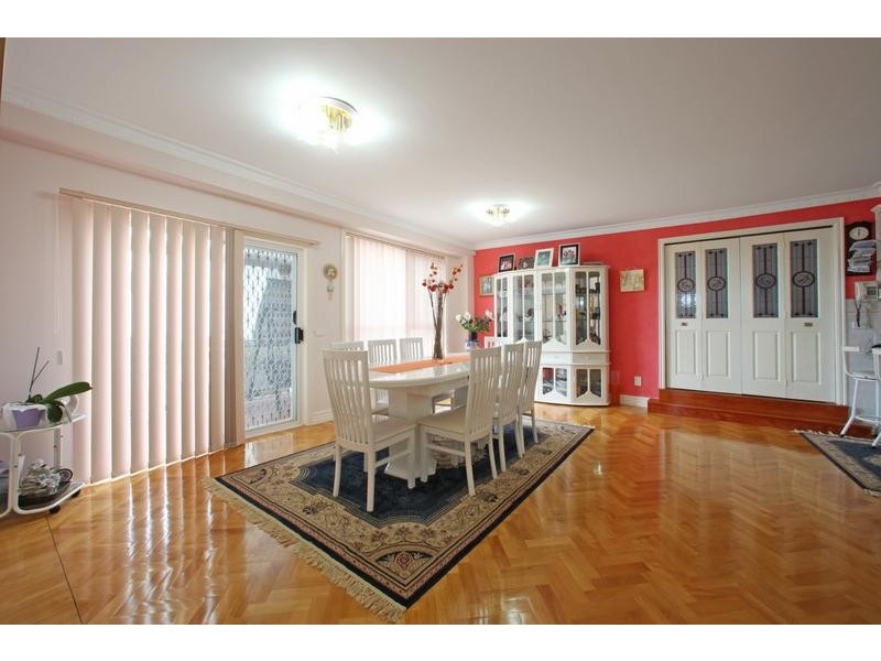 5 Renee Avenue, Endeavour Hills VIC 3802