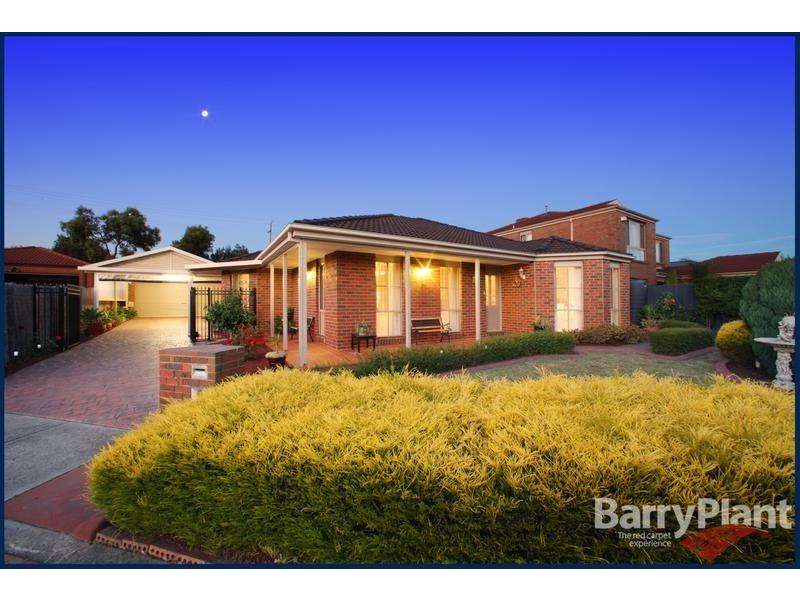 32 Delfin Court, Rowville VIC 3178