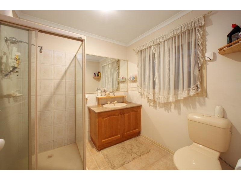 32 Delfin Court, Rowville VIC 3178