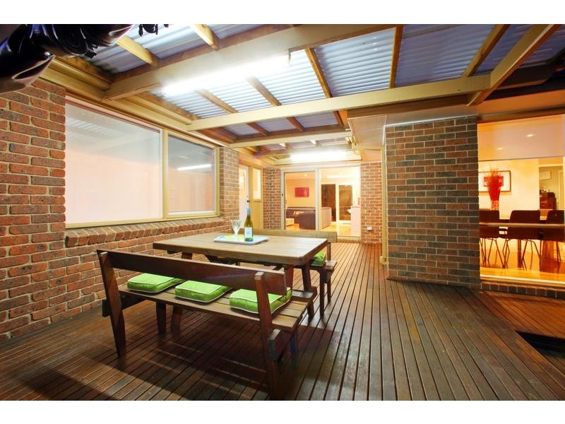 8 Lovell Close, Rowville VIC 3178