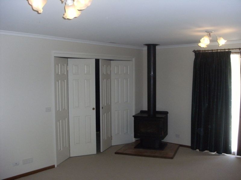 22 Cooper Road, Rowville VIC 3178