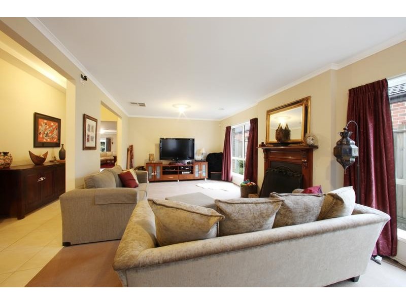 16 Ellendale Street, Rowville VIC 3178