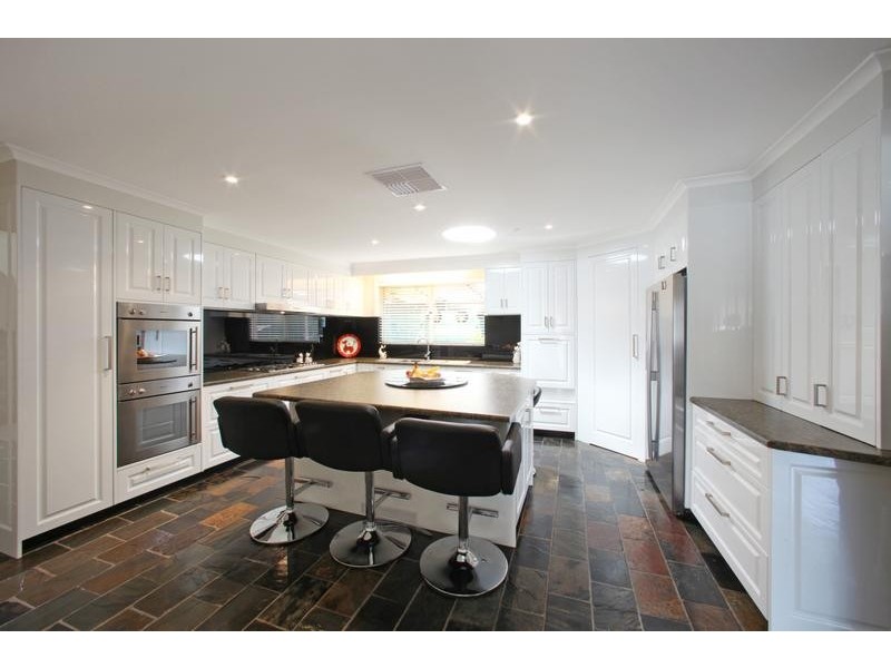 3 Auriol Court, Ferntree Gully VIC 3156