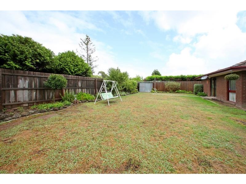 12 Weeks Close, Rowville VIC 3178