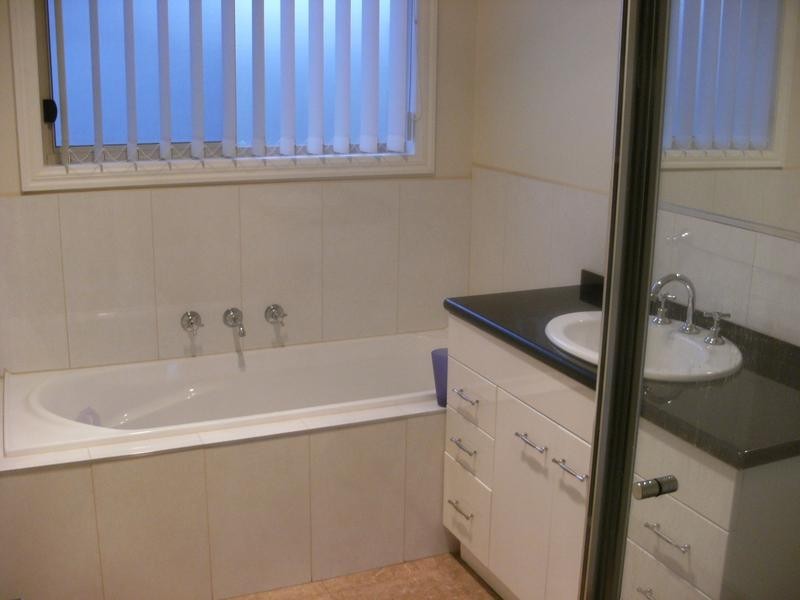 1/17a Trisha Drive, Rowville VIC 3178