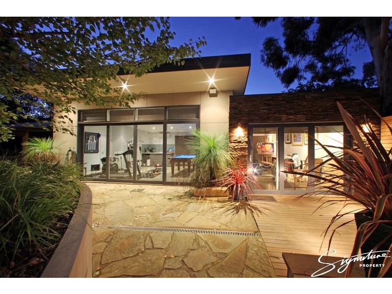12 Rupicola Court, Rowville VIC 3178