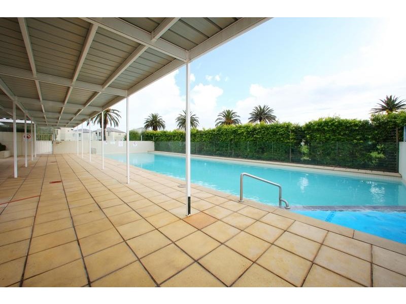 126 Sovereign Manors Crescent, Rowville VIC 3178