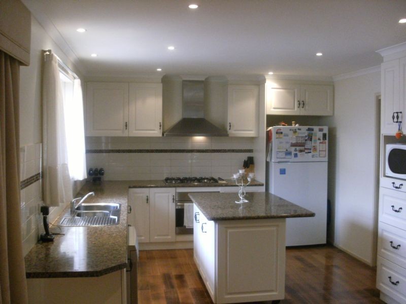 6 Tamboon Drive, Rowville VIC 3178