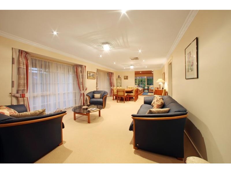 20 Mantung Crescent, Rowville VIC 3178