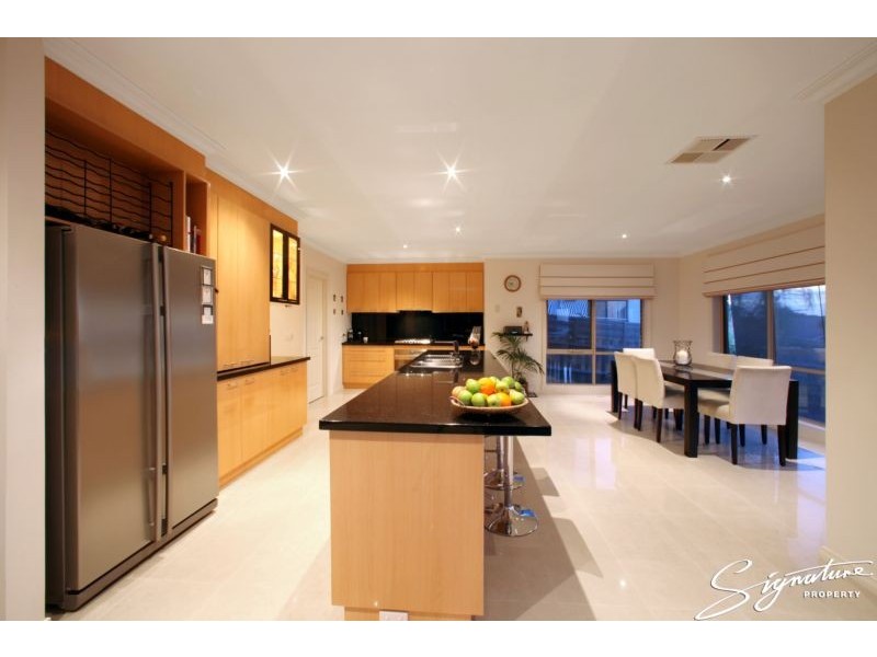 6 Nocera Place, Rowville VIC 3178