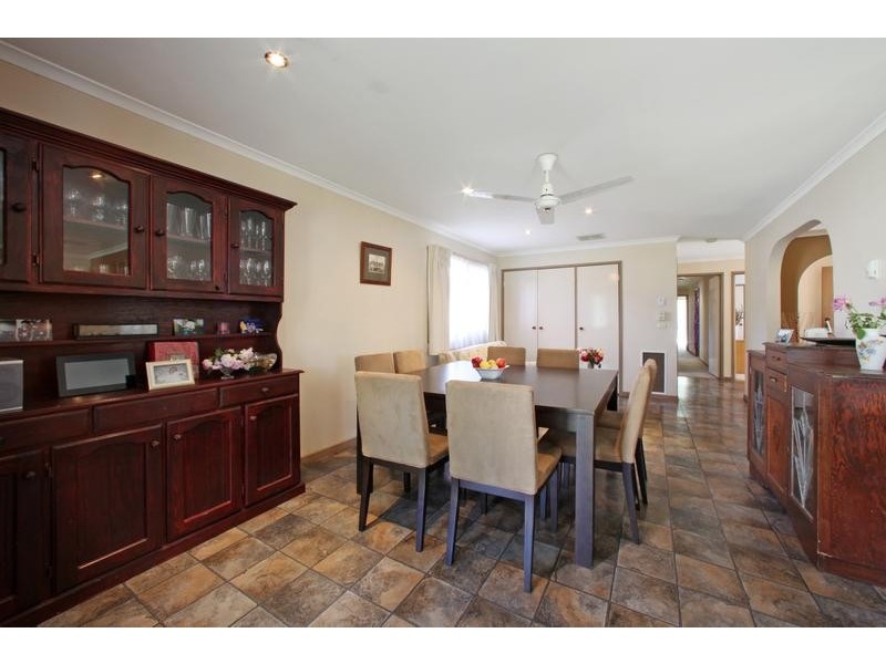 67 Bridgewater Way, Rowville VIC 3178
