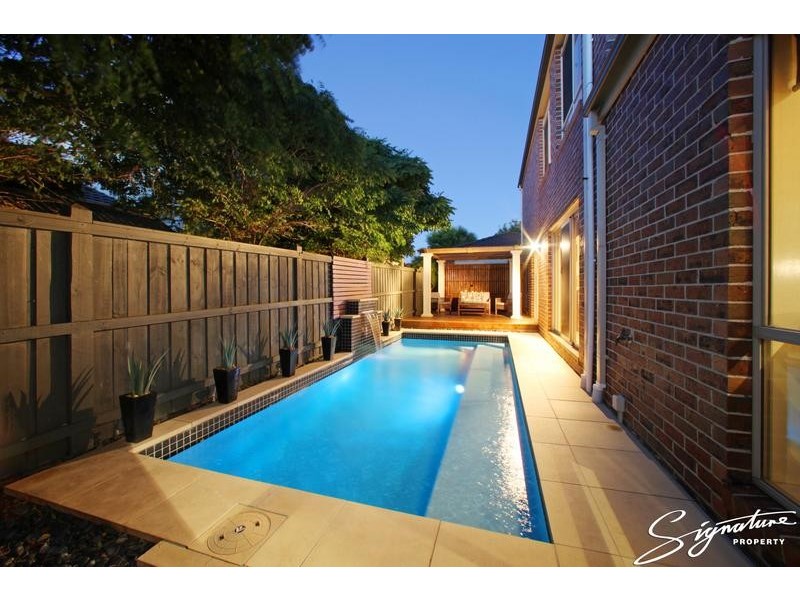 15 Lexington Close, Rowville VIC 3178