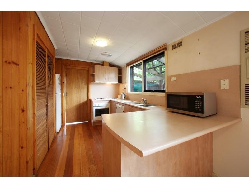 10A Flower Street, Ferntree Gully VIC 3156