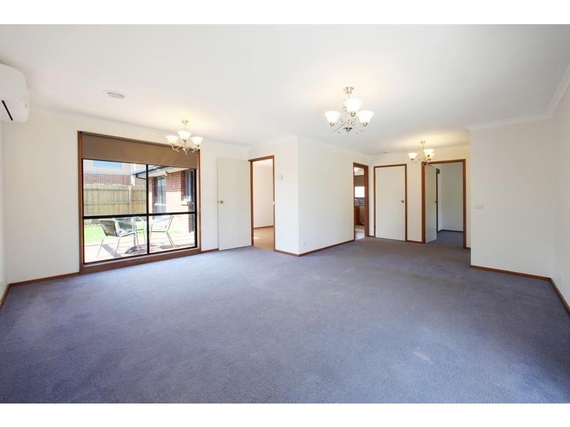 1/24 Burchall Crescent, Rowville VIC 3178